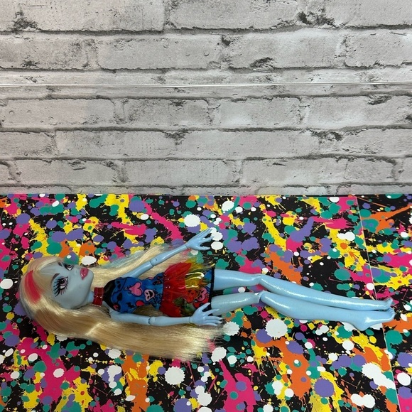 Monster High ABBEY BOMINABLE Doll Restyled - Picture 8 of 16